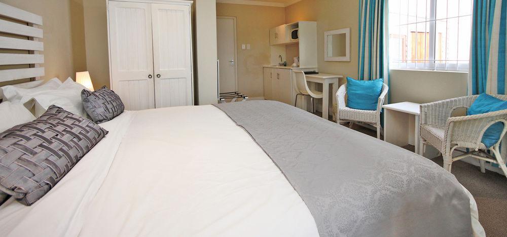 61 On Camps Bay Bed & Breakfast