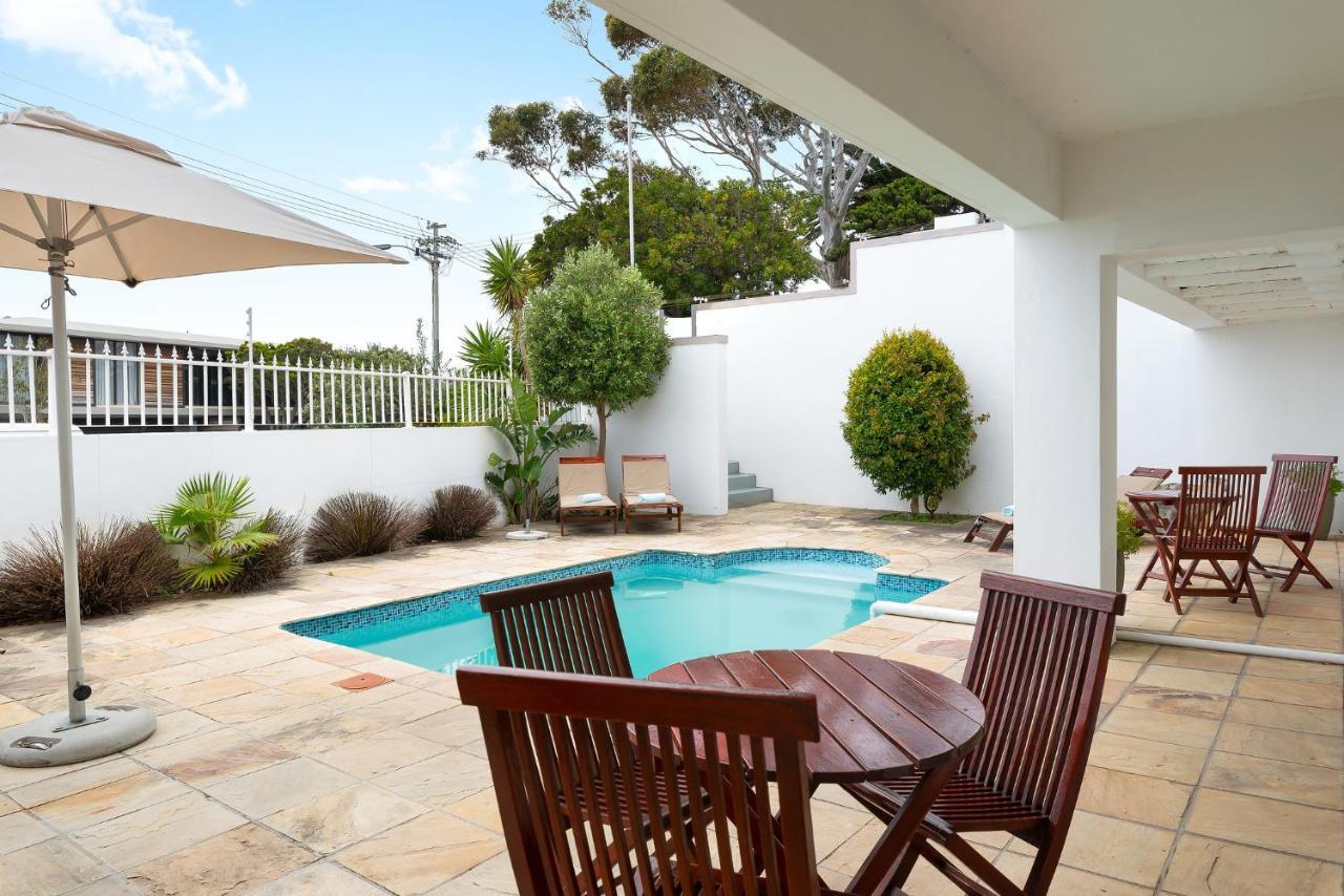 Bed & Breakfast 61 On Camps Bay