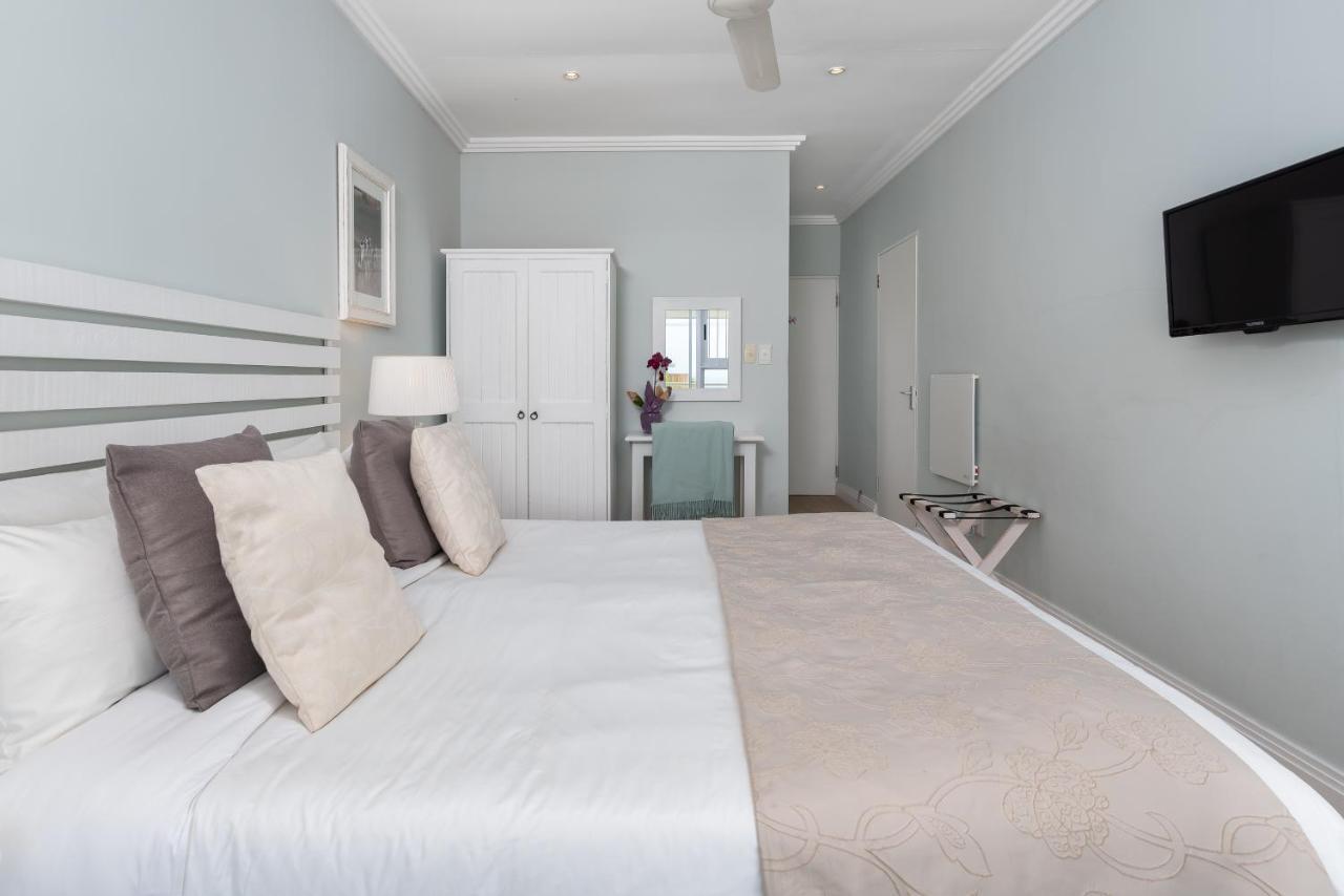 61 On Camps Bay Bed & Breakfast